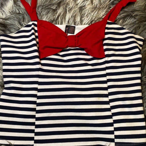 Torrid Retro Chic Striped Bow Plus Size Tank Top - Picture 5 of 8